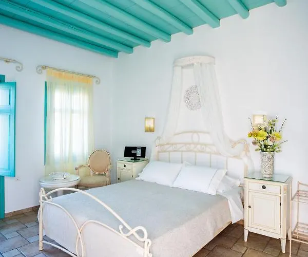 Aria Boutique Folégandros