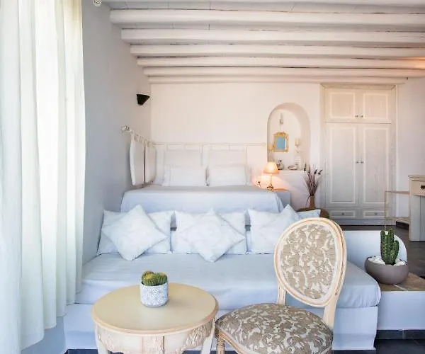 فندق Aria Boutique 4*