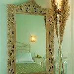 Aria Boutique Folégandros