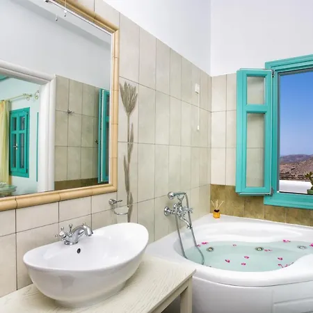 Aria Boutique Hotel 4*